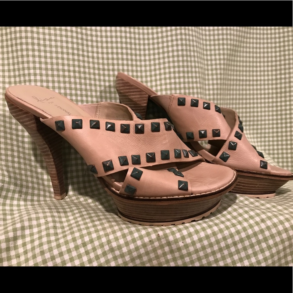 LISA DONALD J PLINER studded wedge slides shoes 10